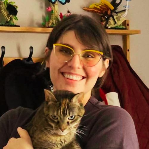 Laura - Pet Care Specialist